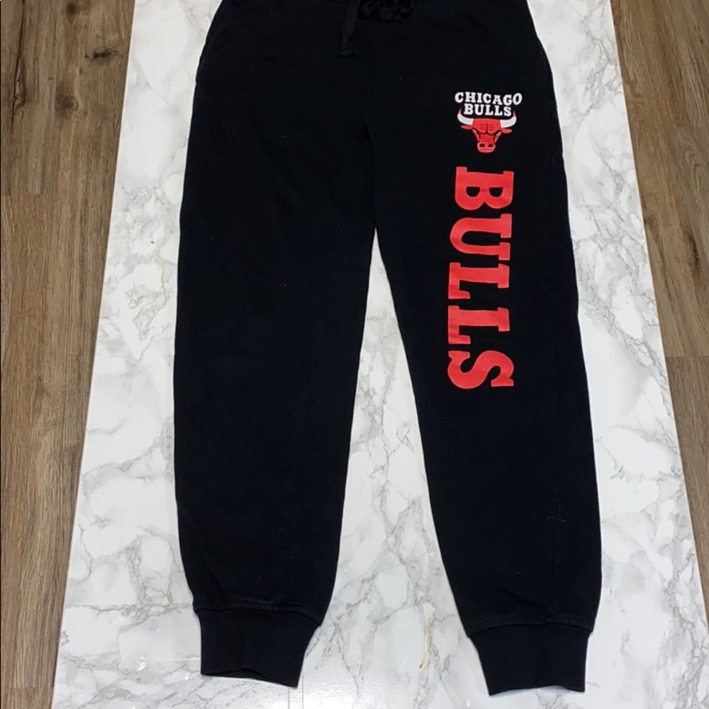 Men’s or women Chicago Bulls Joggers